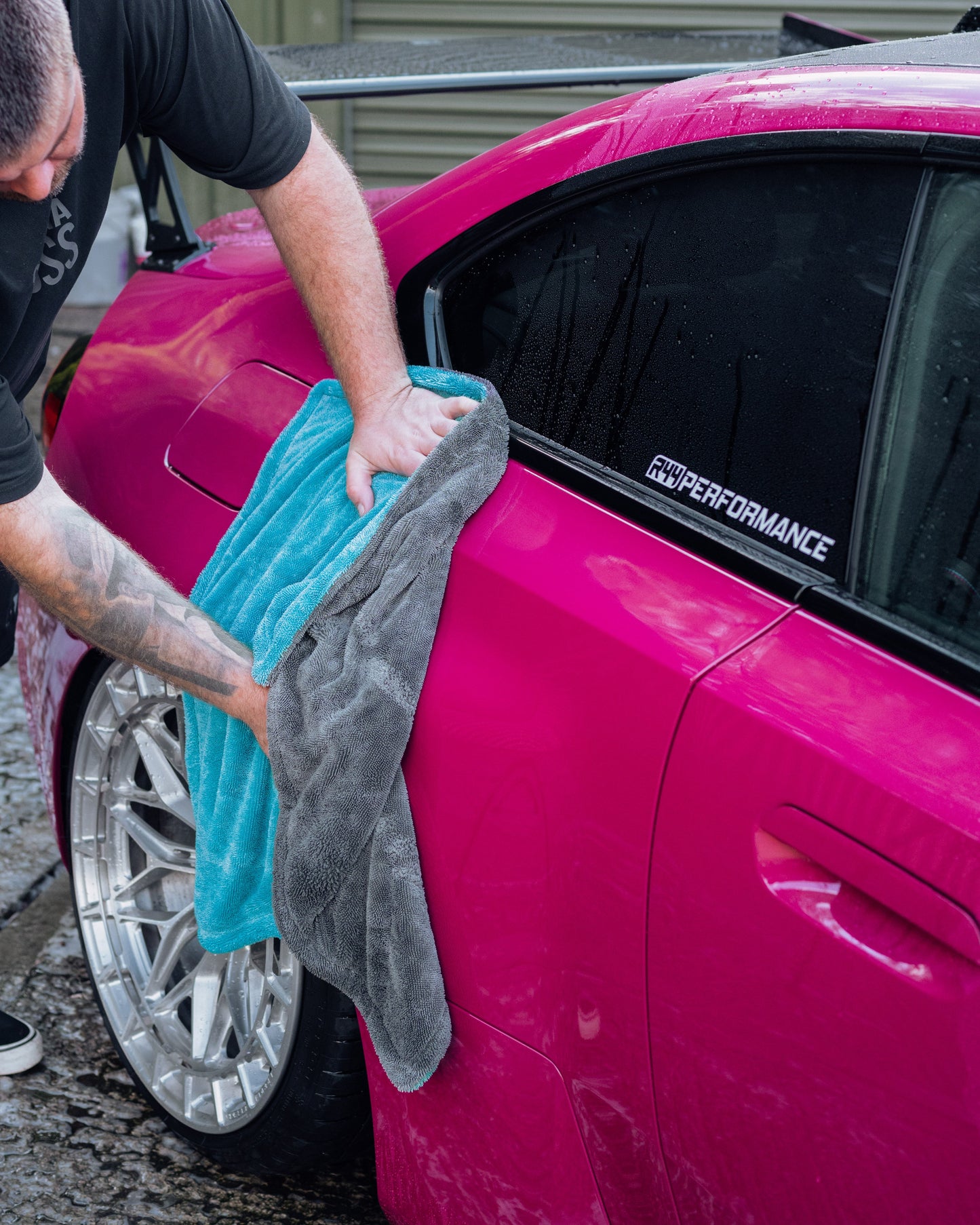 Törstig microfibre drying towel — The Wash Kit