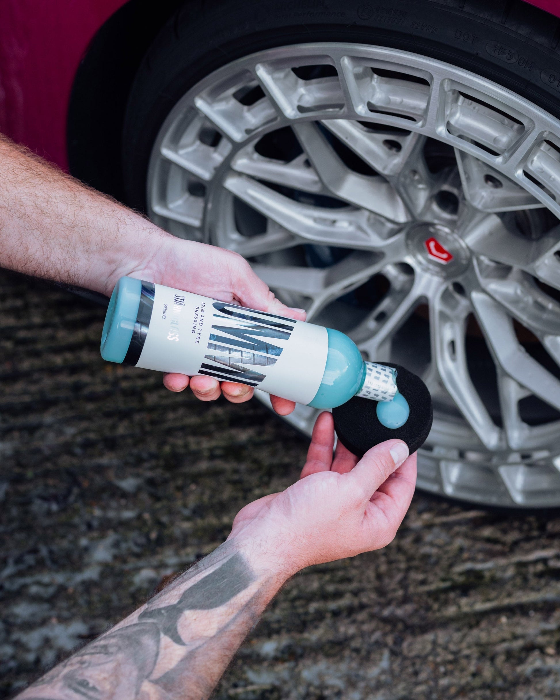 Gummi trim and tyre dressing — The Complete Collection